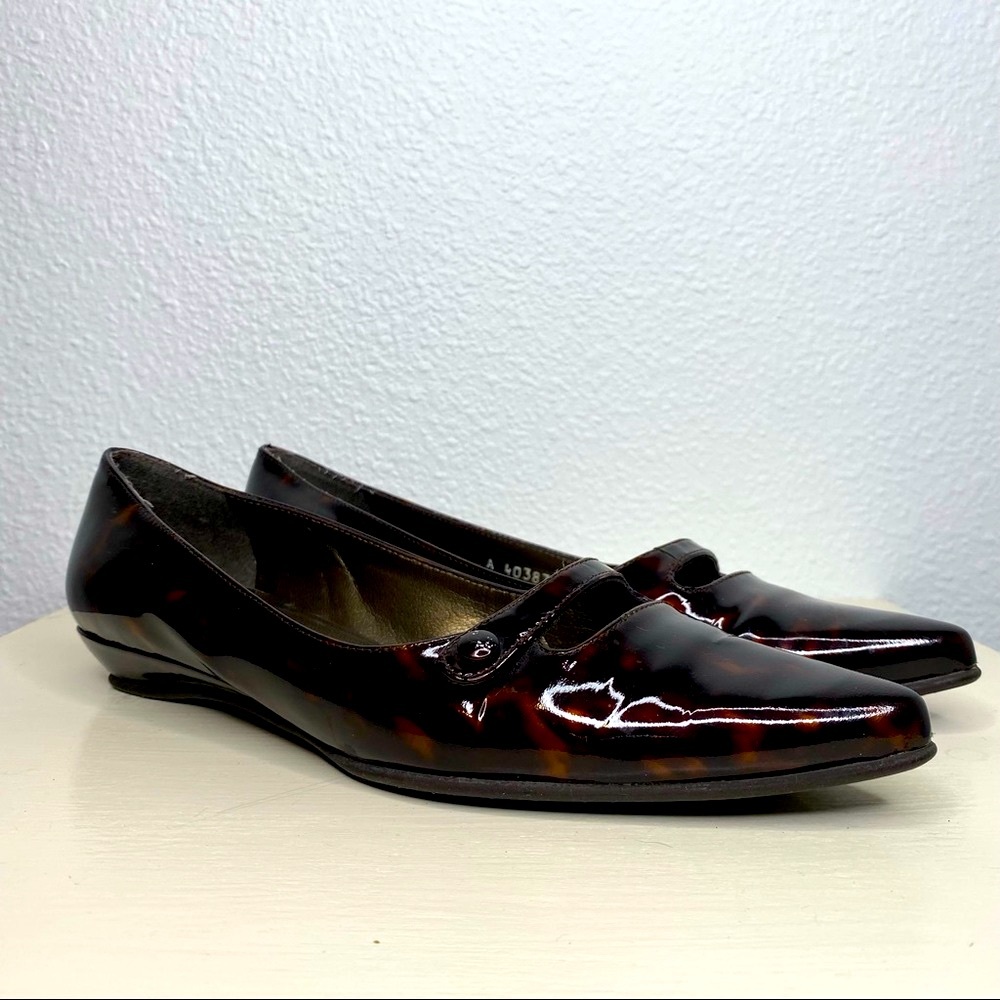 Stuart Weitzman Tortoiseshell Flats - image 2